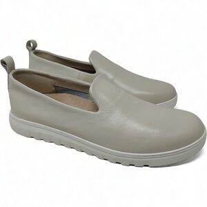 Minimalist Athleisure Vionic Uptown Willa Leather Slip-On Sneaker Size 9.5 Wide